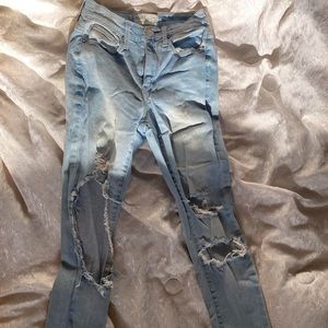 Mudd ripped skinny jeans size 0
